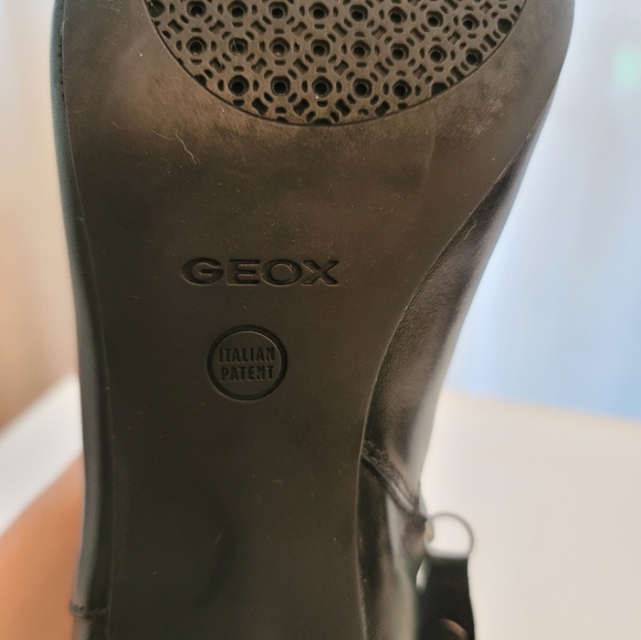 Geox Respira Heel Ankle Boots 8.5 (39) - Picture 7 of 8